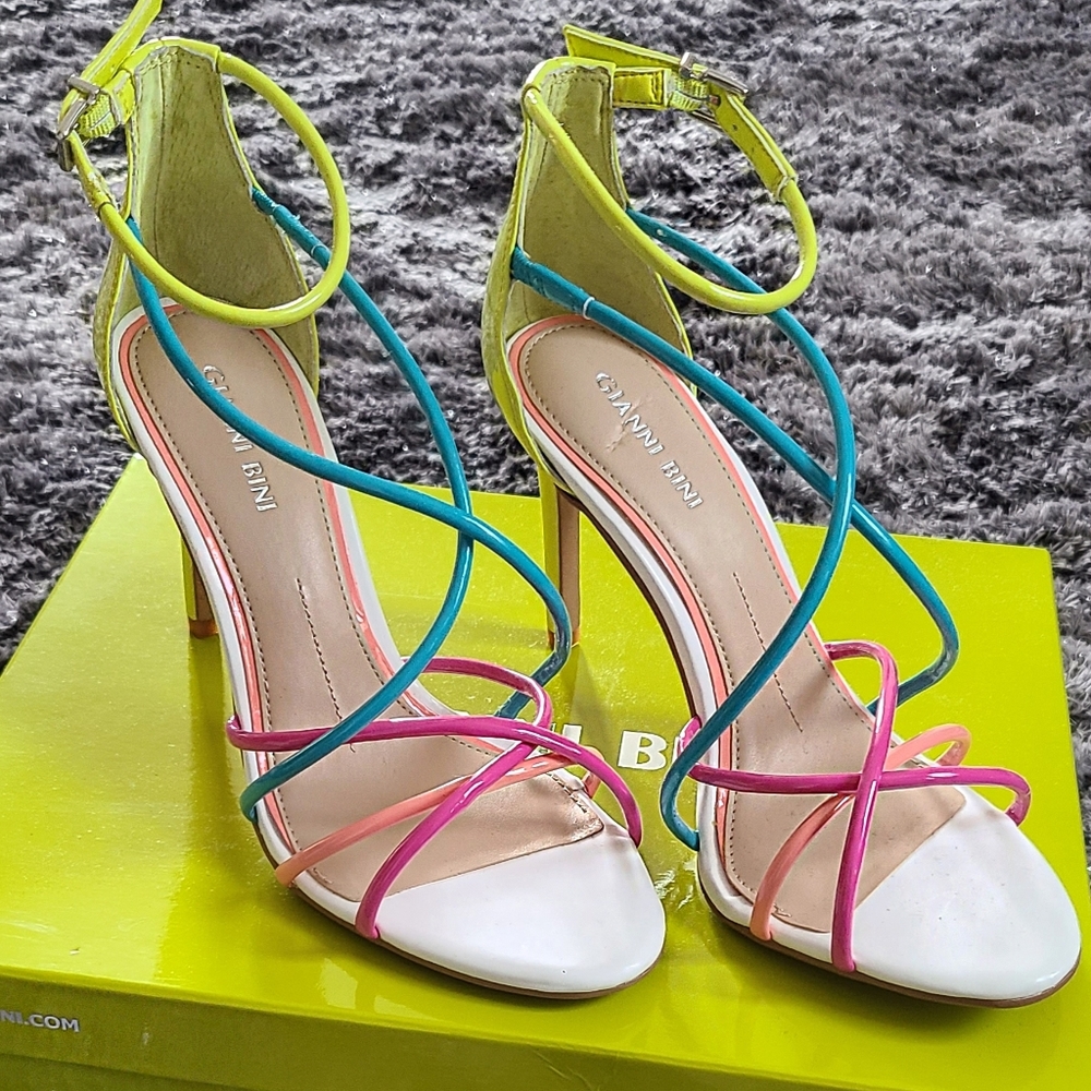Gianni Bini Sandals